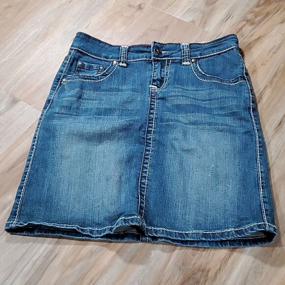 Vintage Dresses & Skirts - 🔹️Hot to Trot Denim Pencil Skirt Small
